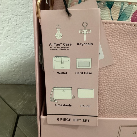 Nanette Lepore 5 pc set  (without keychain) - Picture 3 of 16